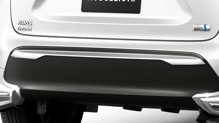 Modellista Rear Garnish for Toyota Yaris Cross