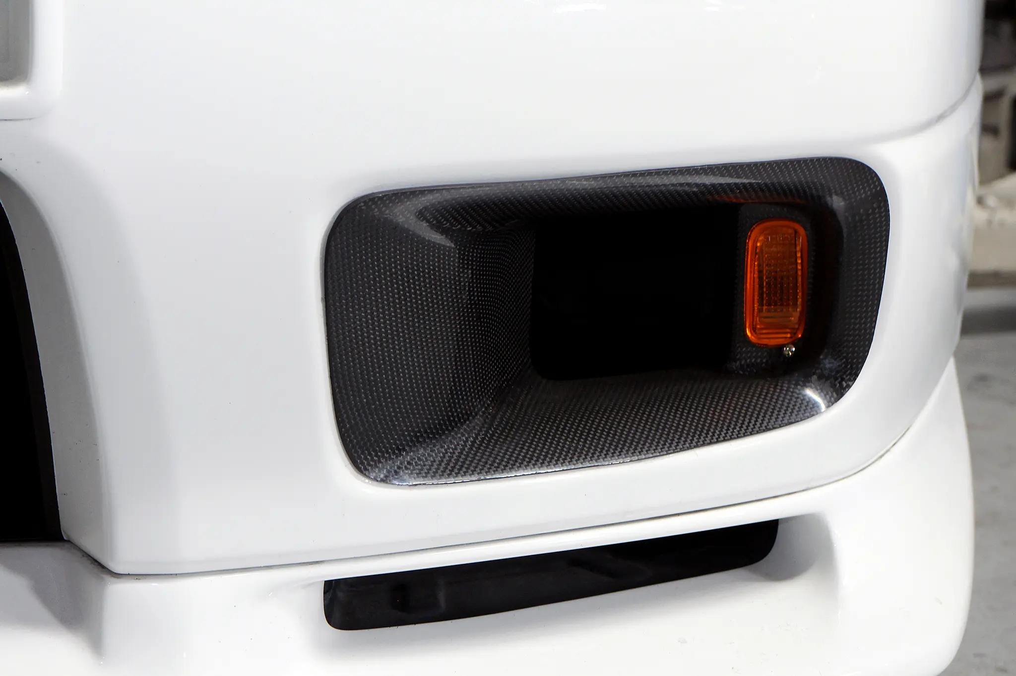 TOPSECRET BCNR33 G-FORCE Turn Signal Duct