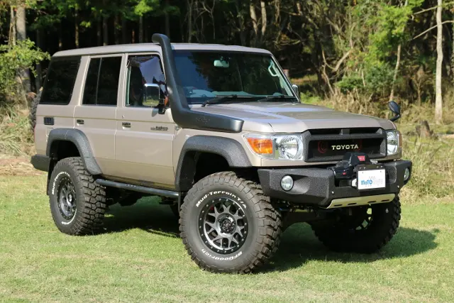 MOTORAGE Over Fender GRJ76K L size for Land Cruiser 70