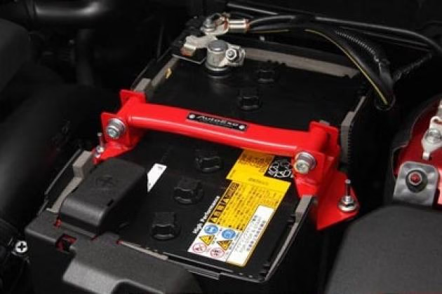 AutoExe Battery Clamp for MAZDA3 BP Sedan