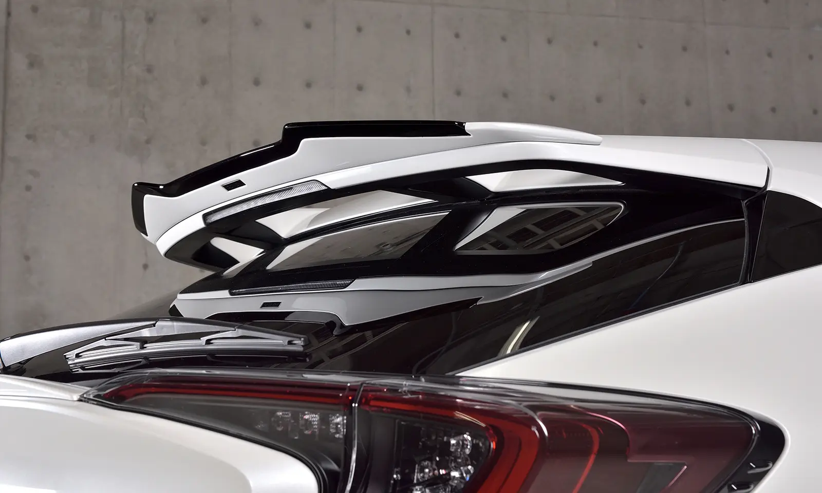 ROWEN Roof Spoiler for Toyota C-HR 2016~2019