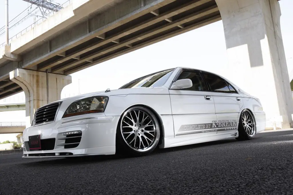 K-Break PLATINUM Body kit for Toyota Crown Majesta 17 Series