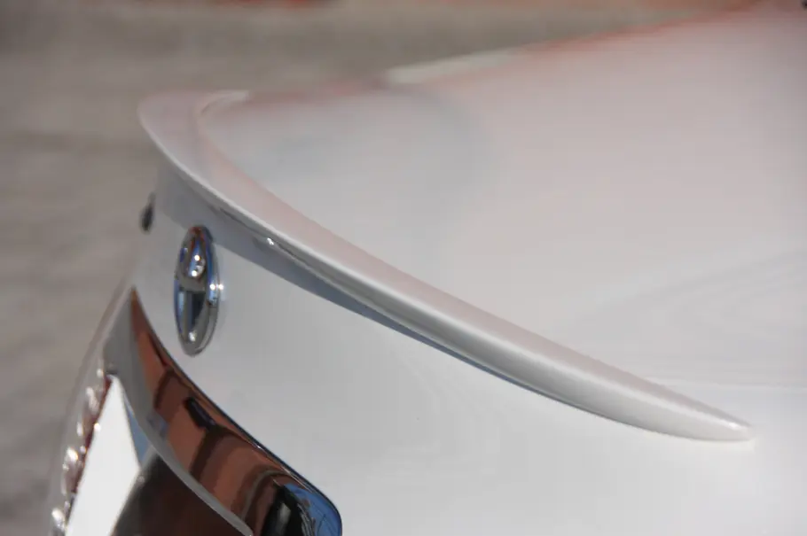 JOB DESIGN Rear Wing for Toyota Crown Majesta UZS186/187