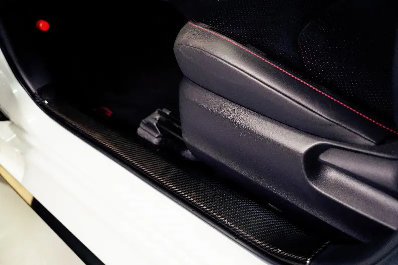 TOM'S Dry Carbon Scuff plate for GR Yaris