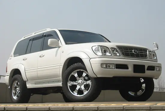 Elford 60mm Over fender for Landcruiser 100 Cygnus