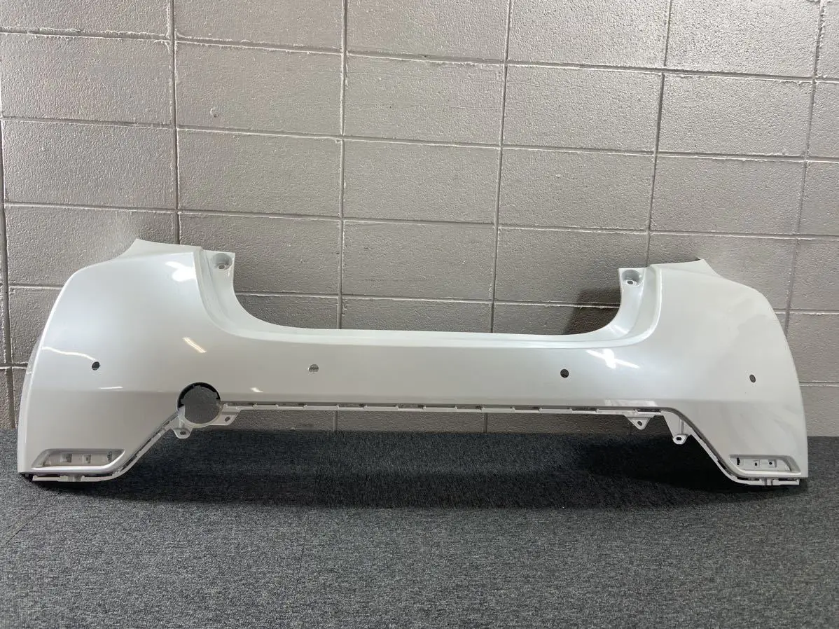 USED White Rear Bumper for GR Yaris ③