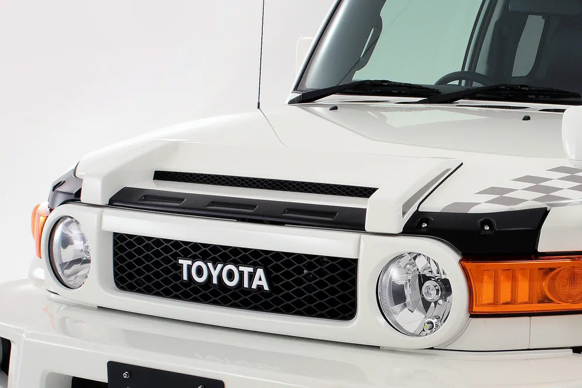 JAOS Bonnet Garnish FJ Cruiser (10+)