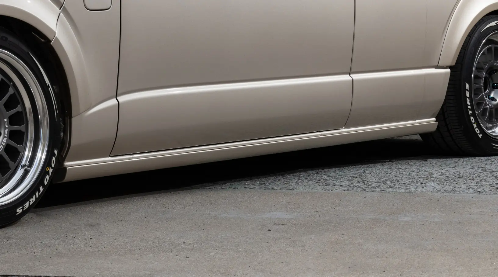 415COBRA CLEAN LOOK NEO Side Step for HIACE I~