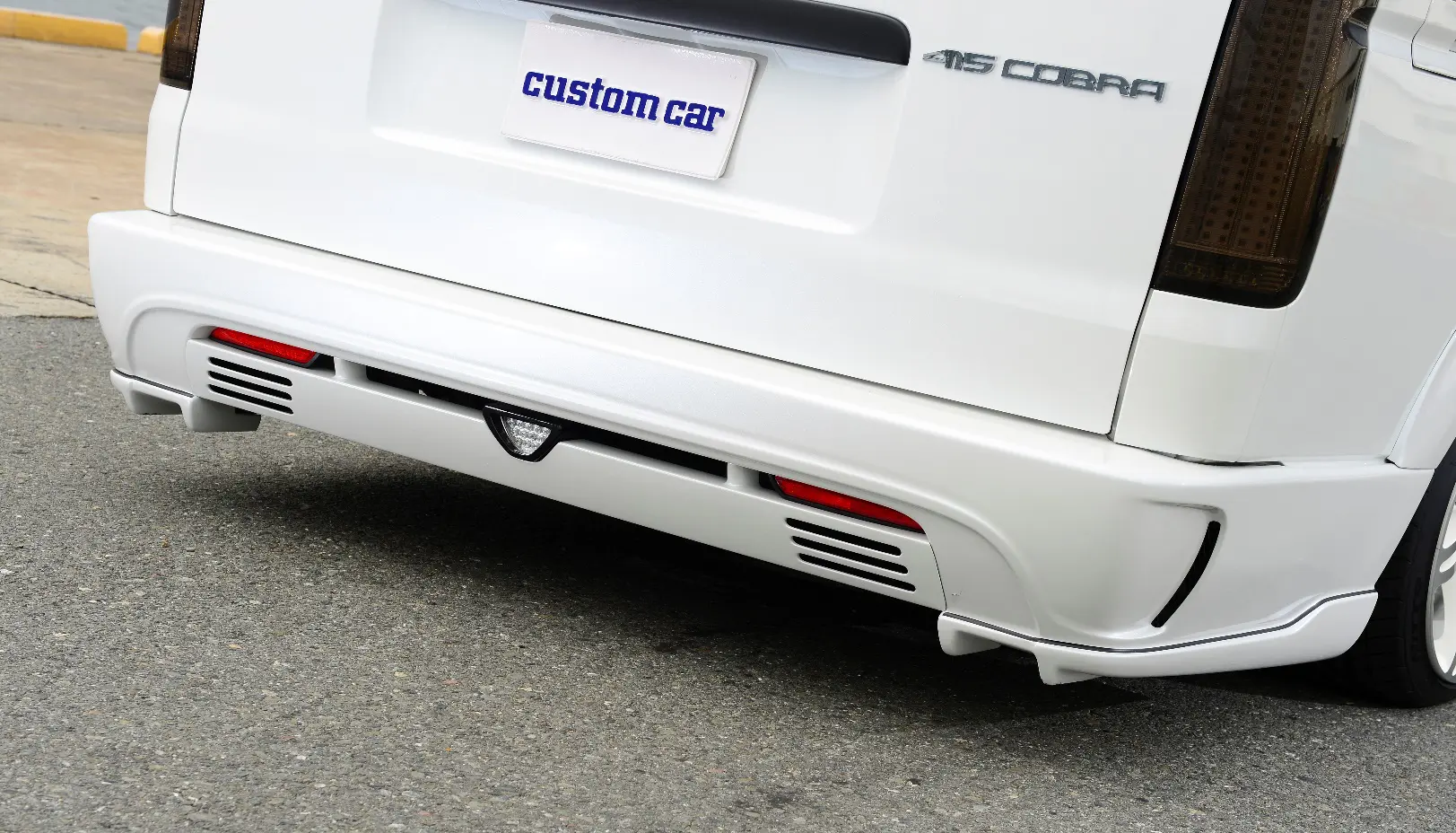 415COBRA CONCEPT 2 Regular Rear Bumper for HIACE Narrow 3