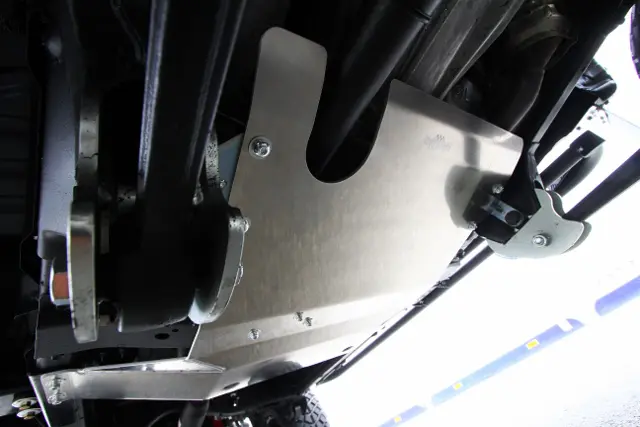 MOTORAGE Mission Transfer Guard for Land Cruiser 70