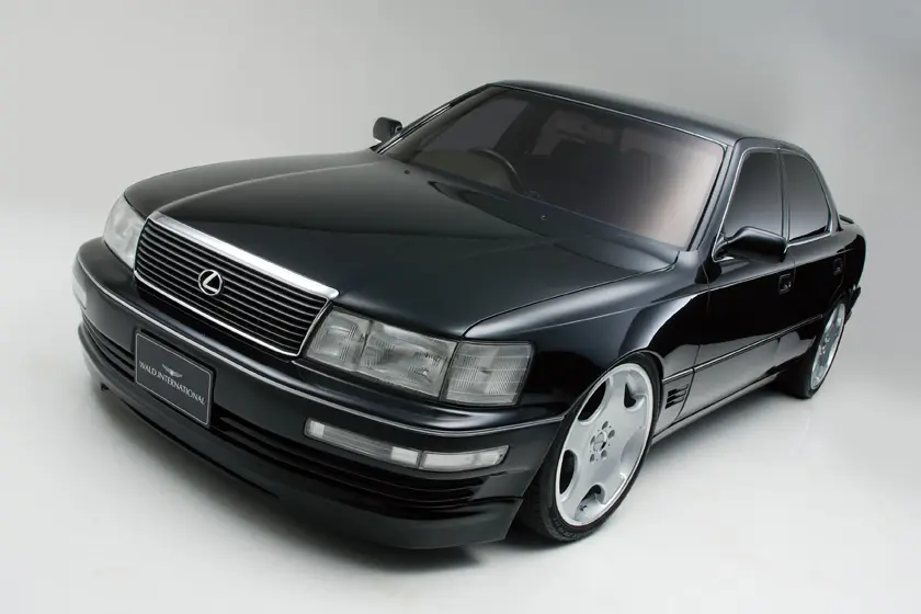 WALD Executive Line Body Kit for Toyota CELSIOR UCF10/11