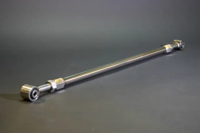 PRO-STAFF ADJUSTABLE REAR LATERAL ROD for Land Cruiser 300