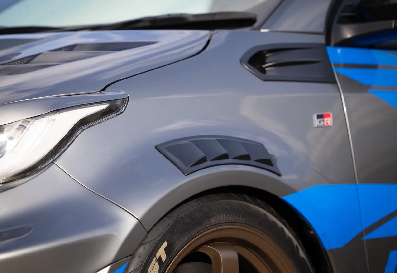 RESULT JAPAN FENDER ARCH DUCT FOR GR YARIS LATE EDITION