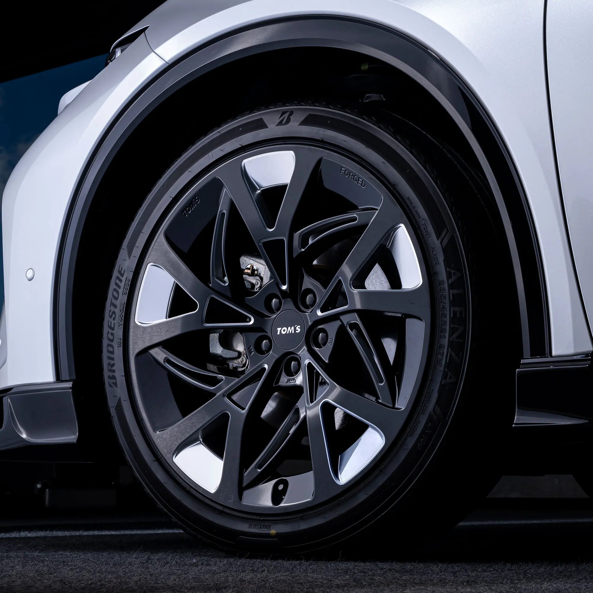 TOM'S "TWF07" 21-Inch Alloy Wheels for Toyota Crown Sport