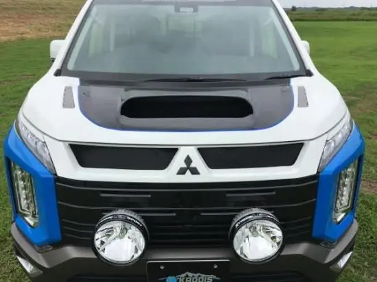 KADDIS Aero Bonnet for Mitsubishi Delica D:5 Late Model