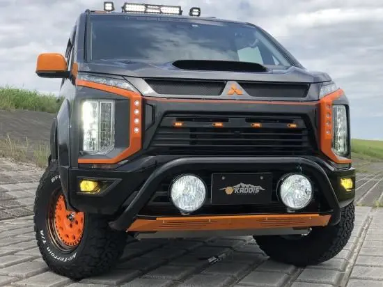 KADDIS Fujiyama Premium Lamp Stand for Mitusbishi Delica D:5 (Late Model)