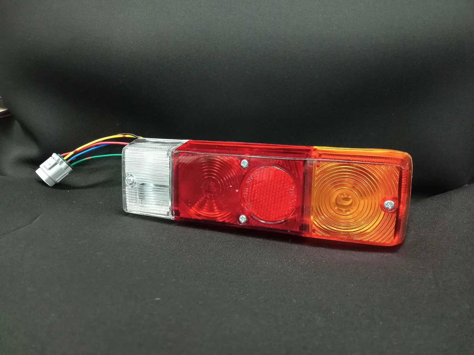 Compact tail lamp with dedicated coupler for SUZUKI JIMNY JB64/74