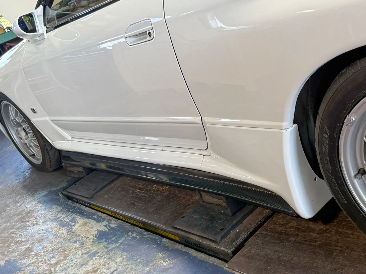 GARAGE ACTIVE (SS-ACTIVE) SIDE UNDER DIFFUSER FOR NISSAN R32 GT-R