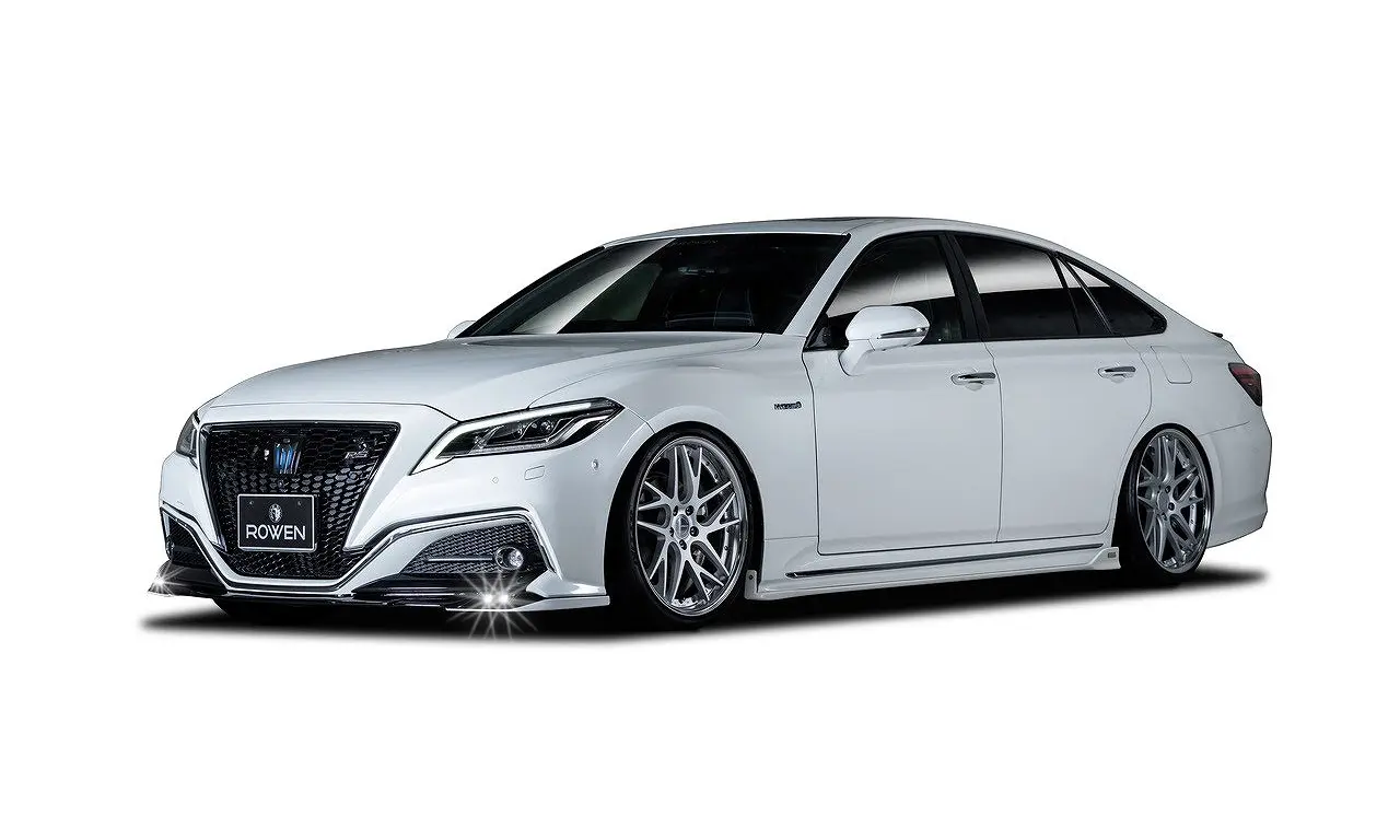 ROWEN BODY KIT FOR TOYOTA CROWN RS