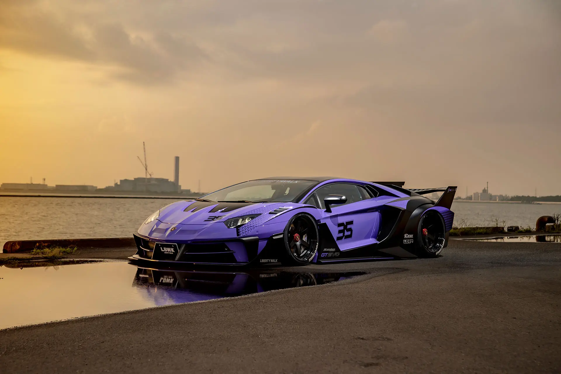 LB-SILHOUETTE WORKS COMPLETE BODY KIT FOR LAMBORGHINI AVENTADOR GT EVO