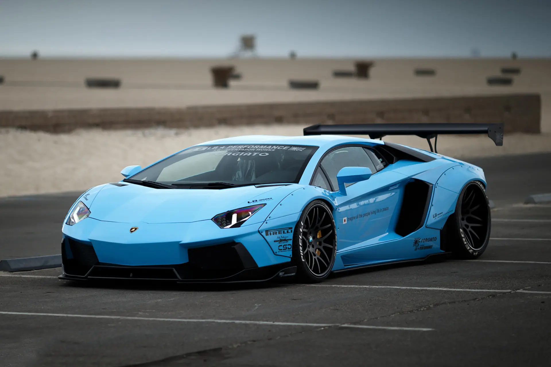 LB-WORKS COMPLETE BODY KIT FOR LAMBORGHINI AVENTADOR