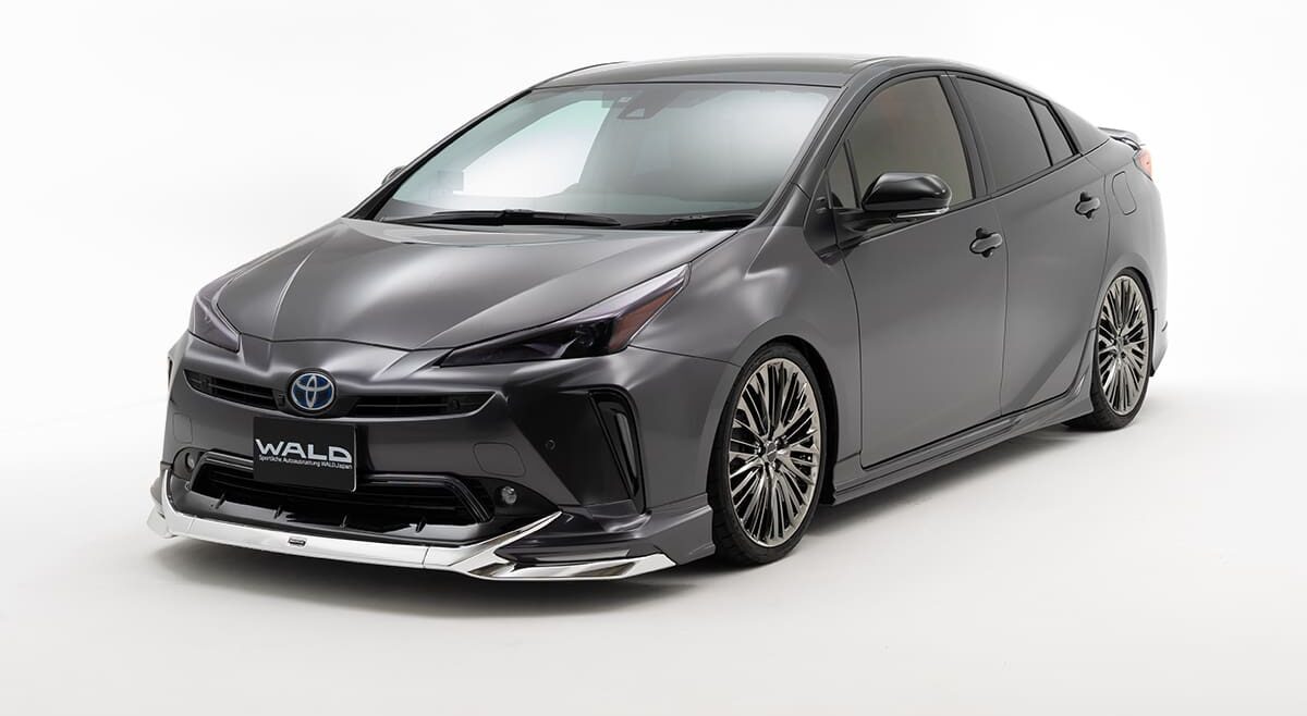 WALD EXECUTIVE LINE Body Kit For Toyota Prius 2018~2022