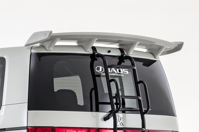 JAOS Roof Spoiler Type-A For DELICA D:5