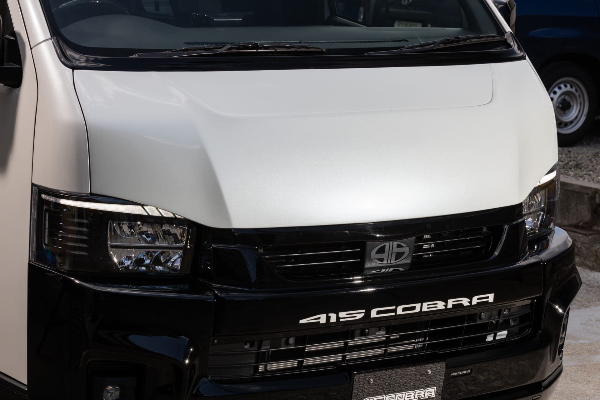 415COBRA Sporty Line Bonnet for HIACE I~