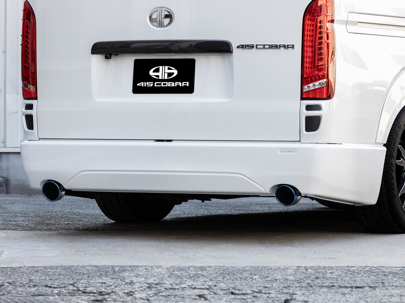 415COBRA Clean Look 2 Rear Bumper for Dual Exhaust HIACE Narrow 1~6