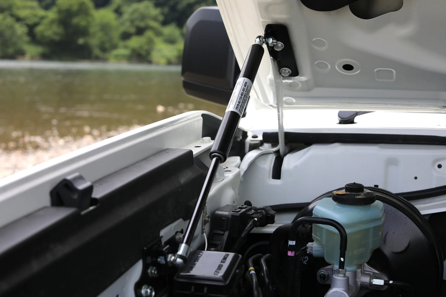 4X4 ENGINEERING One-Step Bonnet Damper for Land Cruiser 70 (GDJ76/GRJ76/GRJ79)