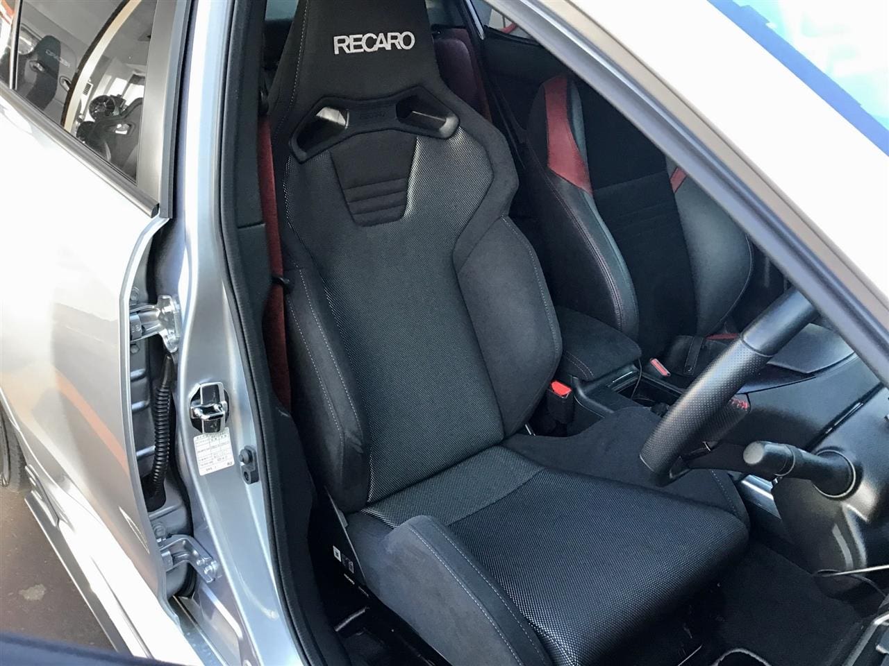 RECARO SR-S BK100H WITH SEAT HEATER